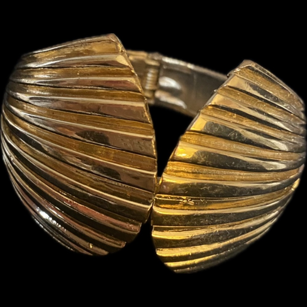 Vintage Gold Clamp Bracelet